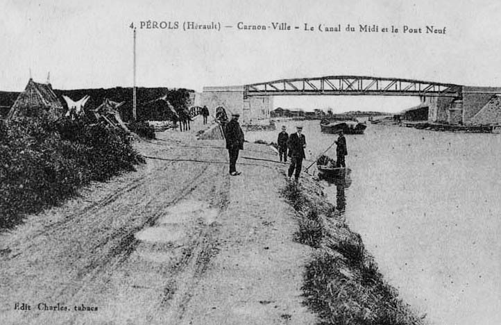 Le pont neuf sur le canal