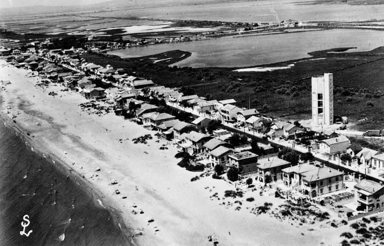 Vue aérienne de la plage de Carnon