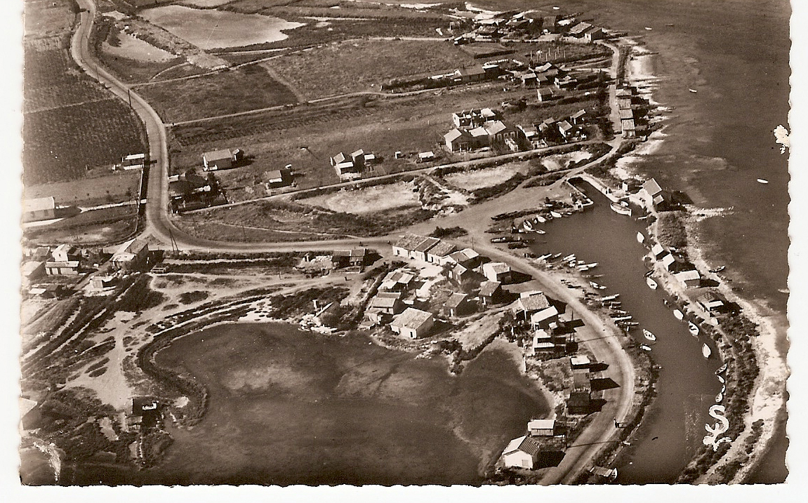 Vue aérienne du port de Pérols